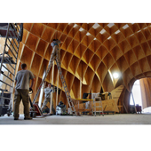Baufortschritt - April 2013 - Innenkuppel der Wilnsdorfer Autobahnkirche wird installiert
